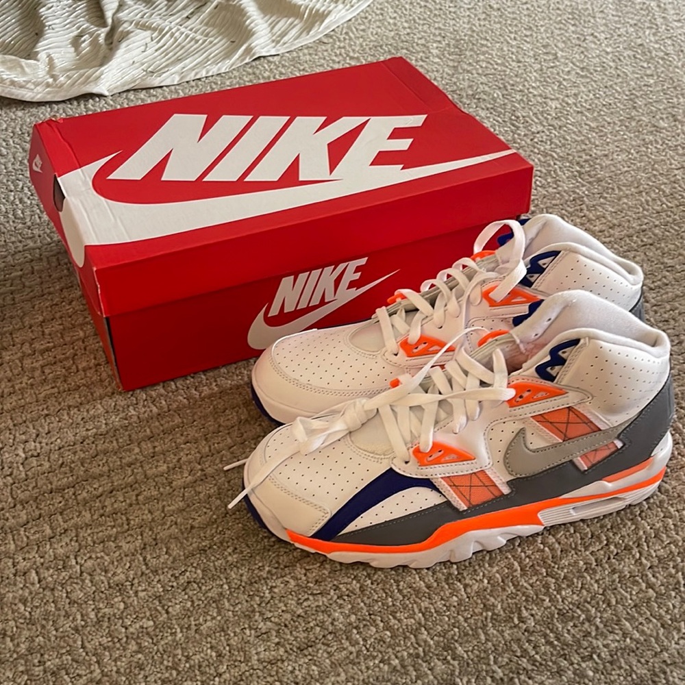 Nike air trainer sc high